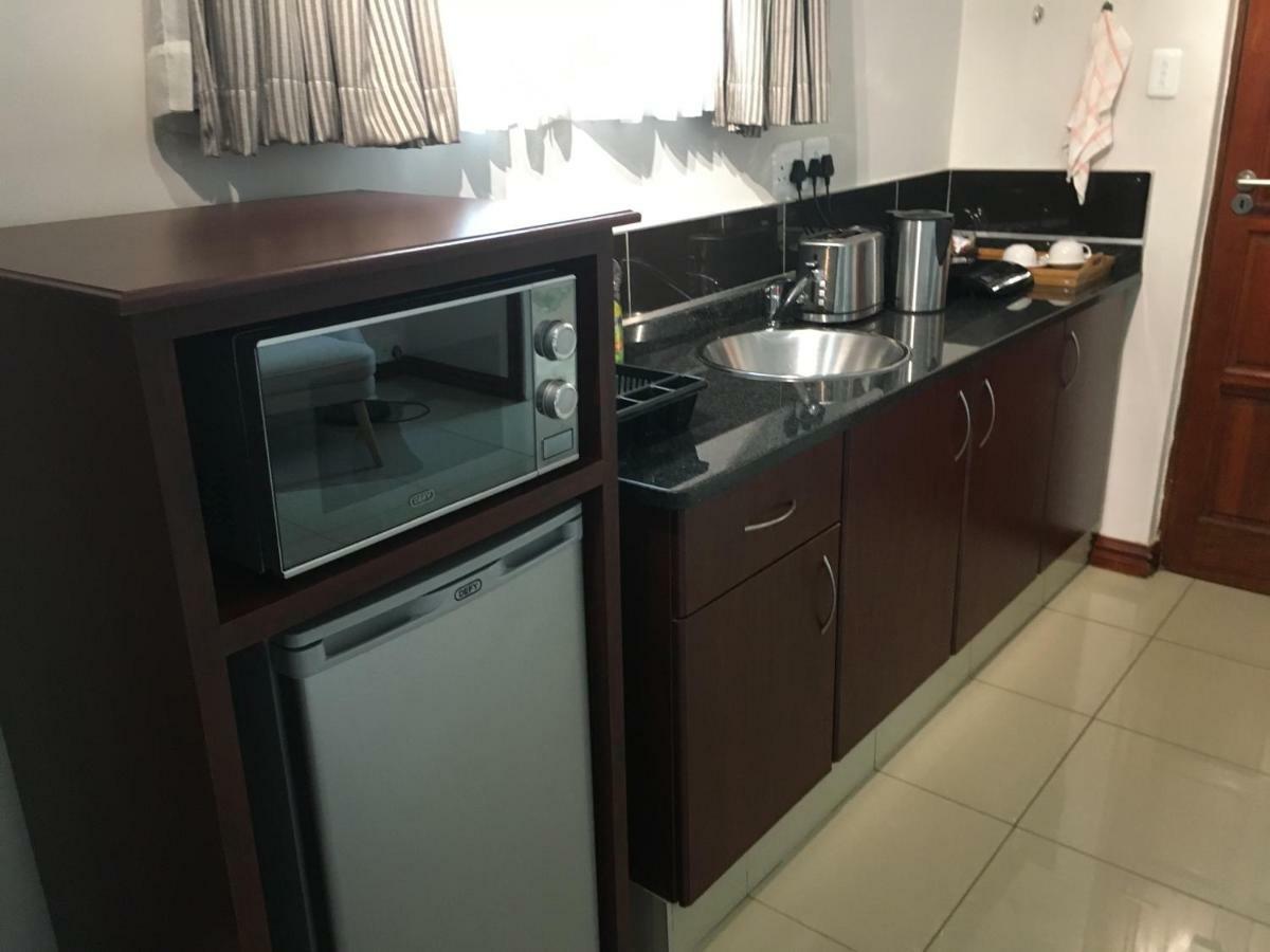 The Meritus Guest House Westville Εξωτερικό φωτογραφία